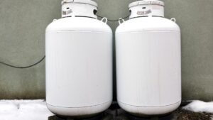 Read more about the article How to Connect Two 500 Tankên Gallon Propane Bi hev re?