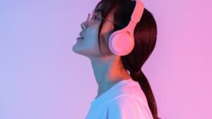 Read more about the article How to Connect Ncredible Headphones?