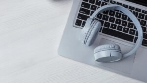 Прочитајте више о чланку Како повезати Срхитхм НЦ25 Блуетоотх слушалице?