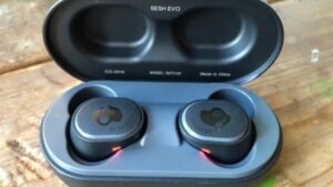 اقرأ المزيد عن المقالة كيفية توصيل سماعات Sesh Evo Earbuds?